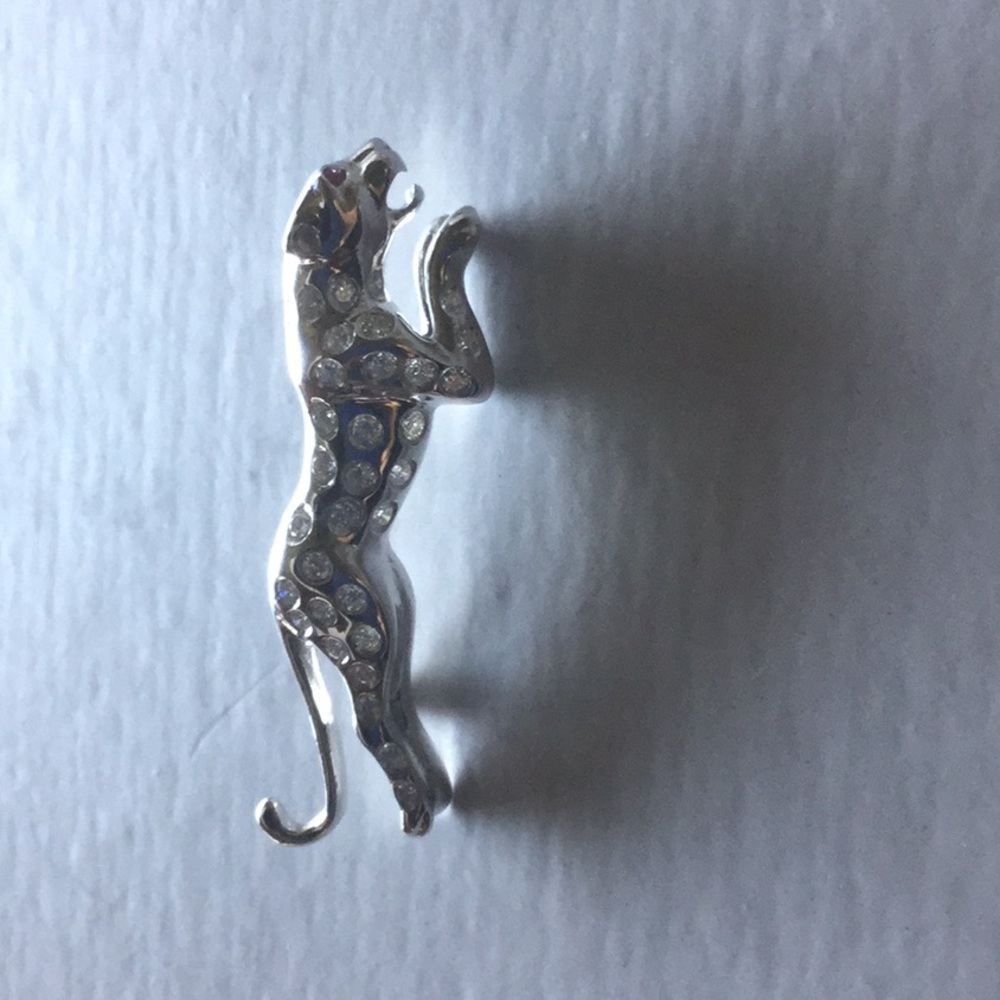 White gold panther brooch